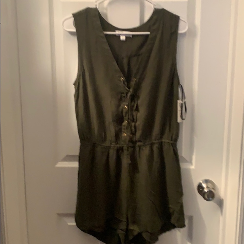 NWT 💥Go Coco green romper